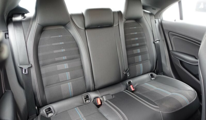 MERCEDES CLASSE CLA 180 I BERLINE 7G-DCT complet