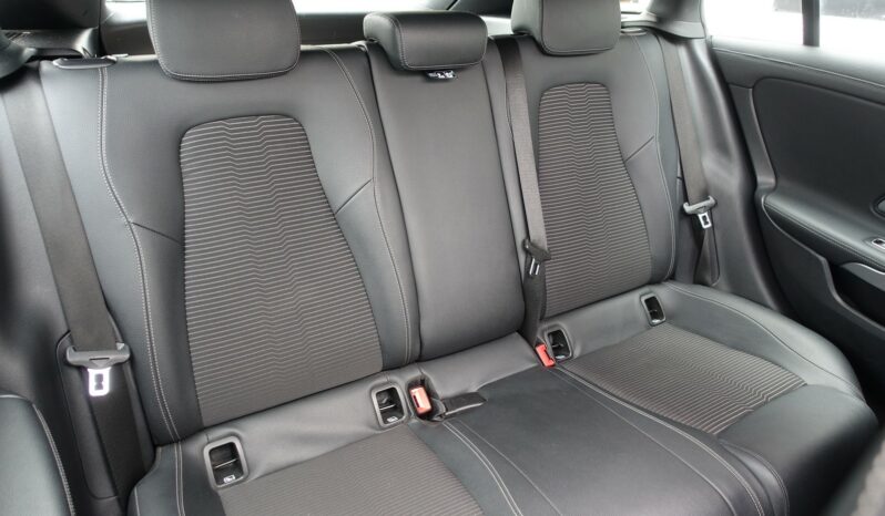 MERCEDES CLA 180D SHOOTING BRAKE 8G-DCT complet