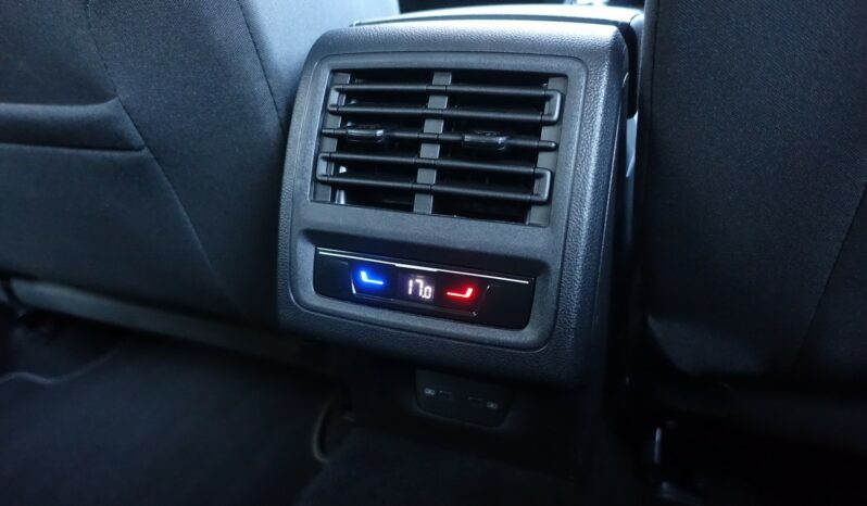 VOLKSWAGEN GOLF VIII HYBRIDE RECHARGEABLE 204 CH  STYLE complet