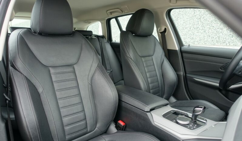 BMW 320 E TOURING HYBRIDE RECHARGEABLE 204 CH complet