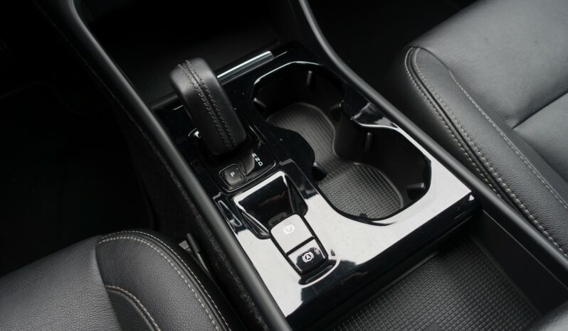 VOLVO XC 40 T4 HYBRIDE RECHARGEABLE GEARTRONIC 211 CH  INSCRIPTION complet