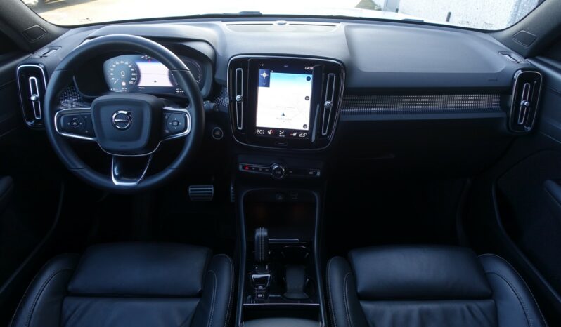 VOLVO XC 40 T4 HYBRIDE RECHARGEABLE GEARTRONIC 211 CH  R-DESIGN complet