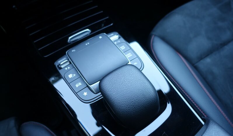 MERCEDES CLASSE A 250 E HYBRIDE RECHARGEABLE 8G-DCT AMG-LINE complet