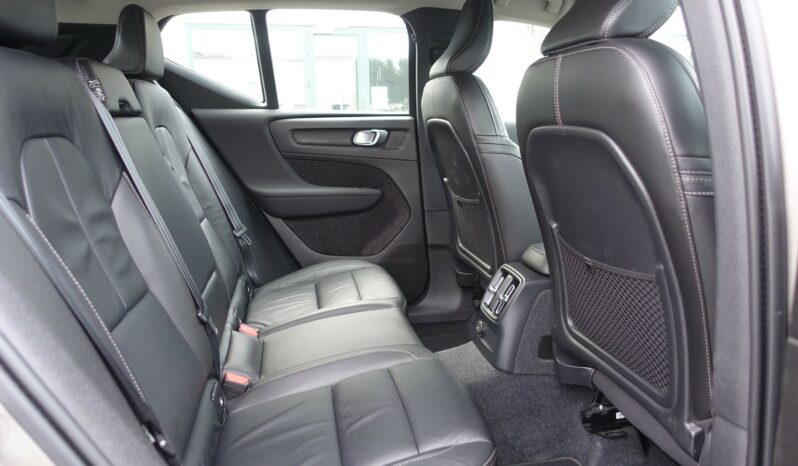 VOLVO XC 40 T4 HYBRIDE RECHARGEABLE GEARTRONIC 211 CH INSCRIPTION complet