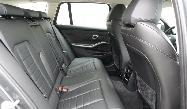 BMW 320 E TOURING HYBRIDE RECHARGEABLE 204 CH complet