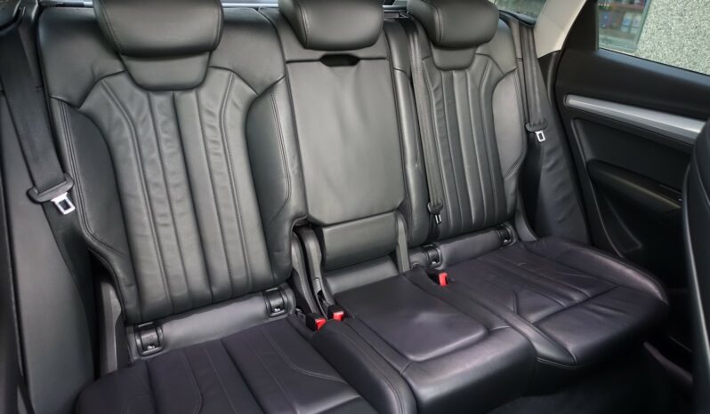 AUDI Q5 2.0L TDI QUATTRO S-TRONIC 163 CH complet