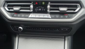 BMW 318 DA TOURING SERIE 3 MHEV BVA complet