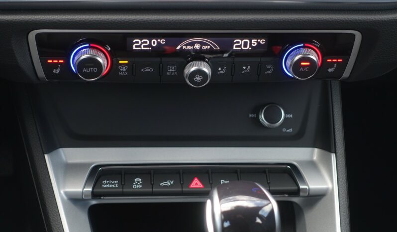 AUDI Q3 45 TFSI E S-TRONIC 245 CH HYBRIDE RECHARGEABLE complet