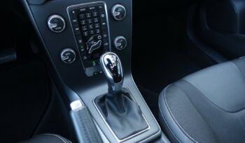 VOLVO V40 2.0L D2 GEARTRONIC 120CH BLACK EDITION complet