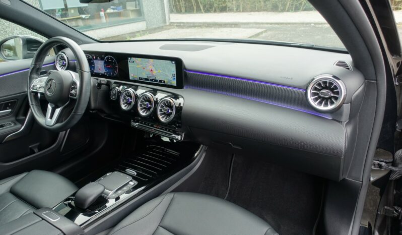 MERCEDES CLASSE A 180d 8G-DCT complet