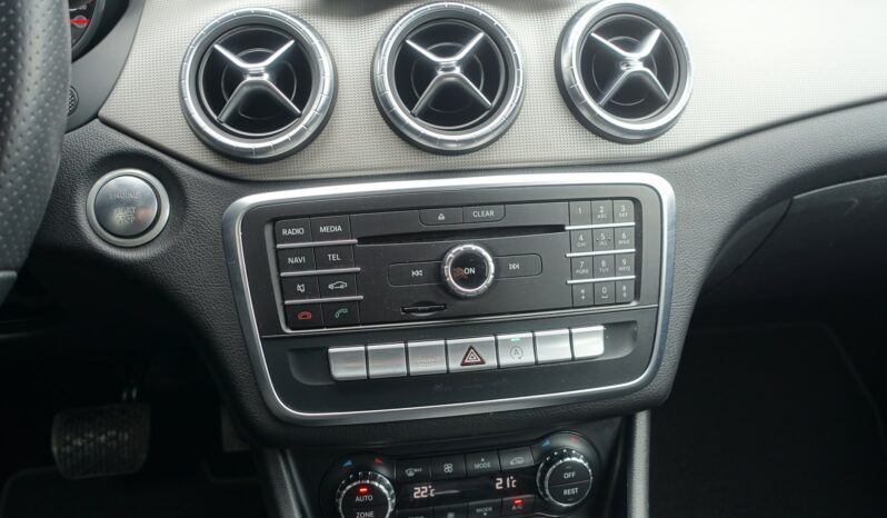 MERCEDES CLASSE CLA 180 I BERLINE 7G-DCT complet