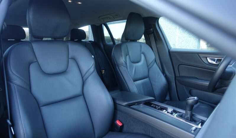 VOLVO V 60 D3 2.0 L 150CH MOMENTUM complet