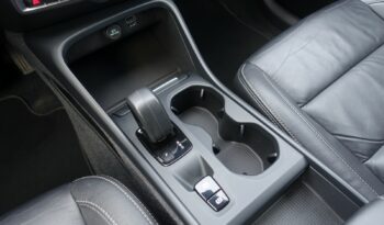 VOLVO XC 40 T4 HYBRIDE RECHARGEABLE GEARTRONIC 211 CH INSCRIPTION complet
