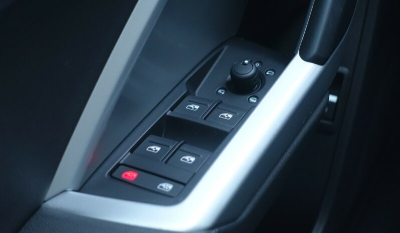 AUDI Q3 SPORTBACK 45 TFSI E S-TRONIC 245 CH HYBRIDE RECHARGEABLE complet