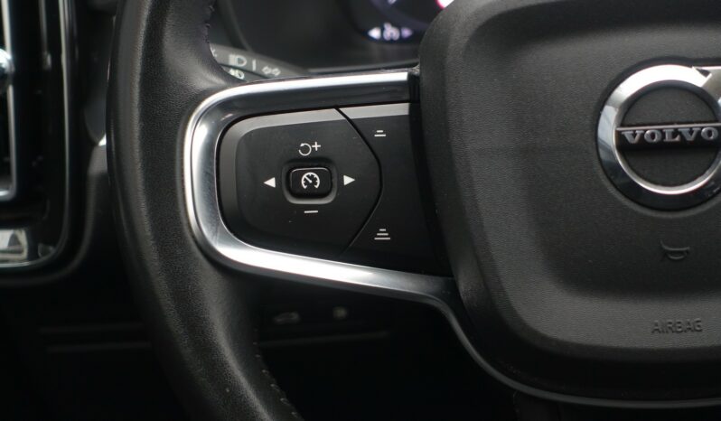 VOLVO XC 40 T4 HYBRIDE RECHARGEABLE GEARTRONIC 211 CH  INSCRIPTION complet