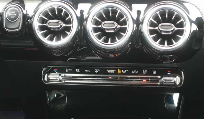 MERCEDES CLASSE A 250 E BERLINE 218 CH EQ POWER HYBRIDE 8G-DCT complet