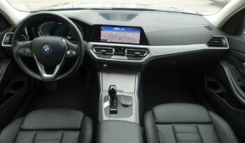 BMW 320 E TOURING HYBRIDE RECHARGEABLE 204 CH complet