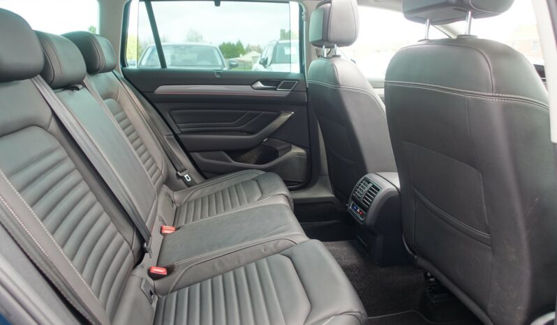 VOLKSWAGEN PASSAT SW 2.0 L TDI DSG complet
