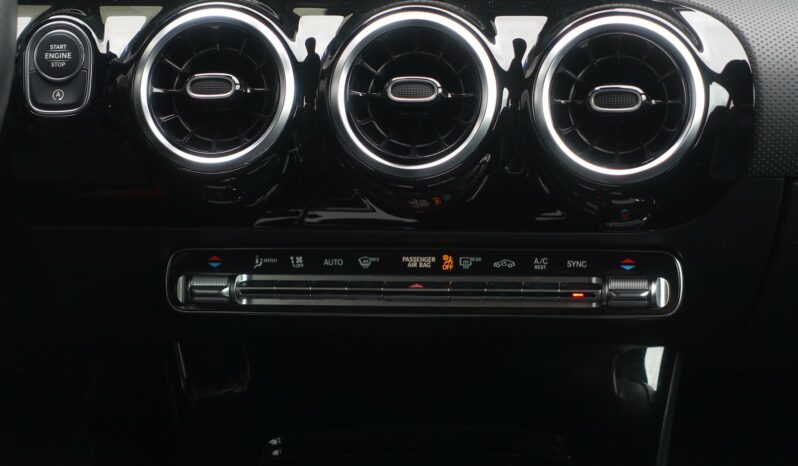 MERCEDES CLA 180D SHOOTING BRAKE 8G-DCT complet