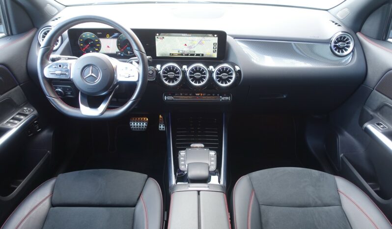 MERCEDES CLASSE GLA 250 E HYBRIDE RECHARGEABLE 262 CH AMG-LINE complet