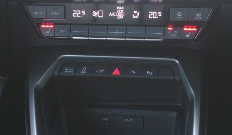 AUDI A3 SPORTBACK 40 TFSI E TRON S-TRONIC 204 CH HYBRIDE RECHARGEABLE S-LINE complet