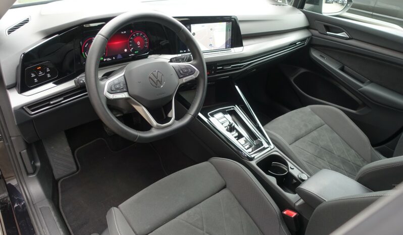 VOLKSWAGEN GOLF VIII HYBRIDE RECHARGEABLE 204 CH  STYLE complet