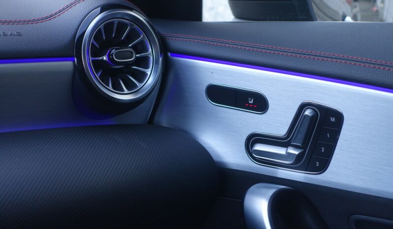 MERCEDES CLASSE CLA 250 E HYBRIDE RECHARGEABLE  AMG-LINE complet