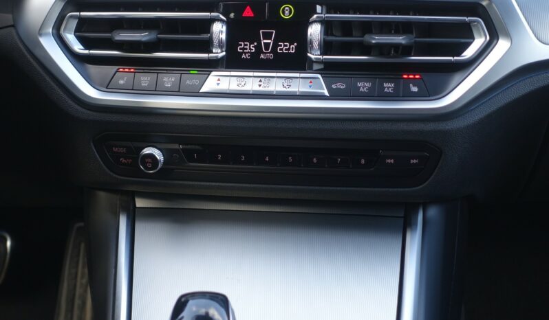 BMW 330 EA TOURING X-DRIVE HYBRIDE RECHARGEABLE BVA 292 CH PACK M complet