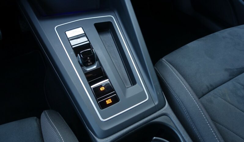 VOLKSWAGEN GOLF VIII HYBRIDE RECHARGEABLE 204 CH  STYLE complet