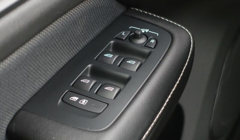 VOLVO V 60 D3 2.0 L GEARTRONIC 150CH R-DESIGN complet