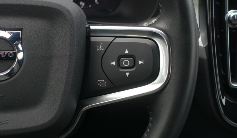 VOLVO XC 40 D3 2.0 L GEARTRONIC 150 CH  MOMENTUM complet
