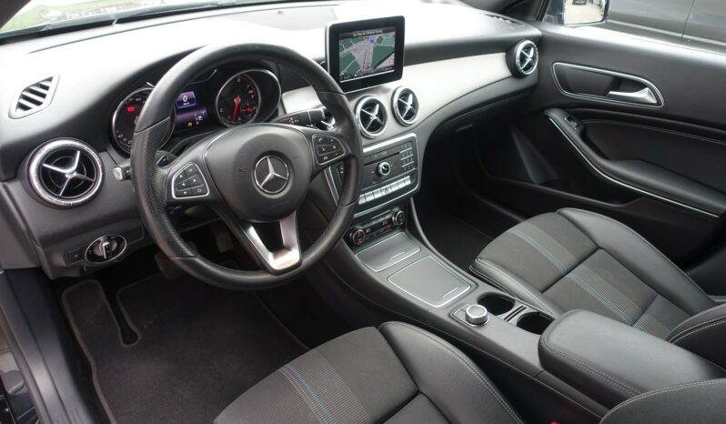 MERCEDES CLASSE CLA 180 I BERLINE 7G-DCT complet