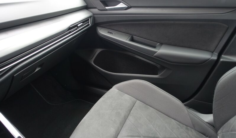 VOLKSWAGEN GOLF VIII HYBRIDE RECHARGEABLE 204 CH  STYLE complet