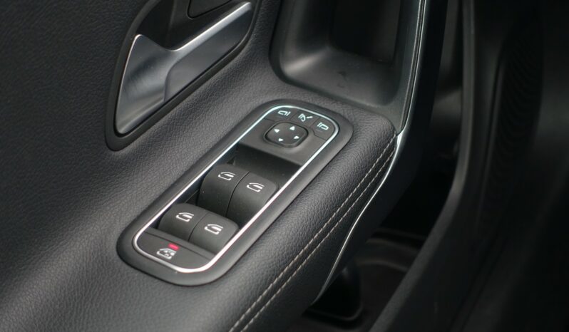 MERCEDES CLA 180D SHOOTING BRAKE 8G-DCT complet