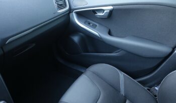VOLVO V40 2.0L D2 GEARTRONIC 120CH BLACK EDITION complet