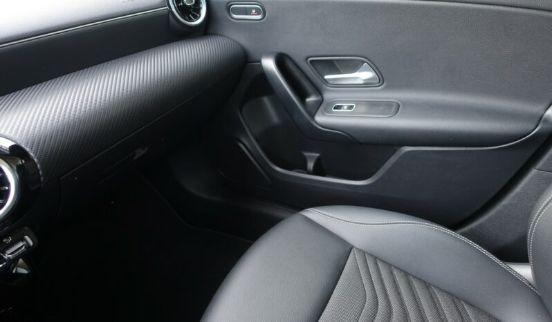 MERCEDES CLASSE A 180D 8G-DCT complet