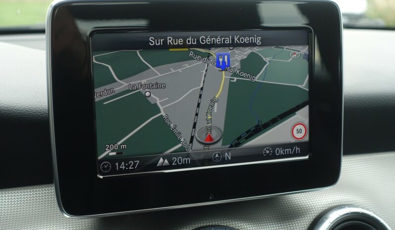 MERCEDES CLASSE CLA 180 I BERLINE 7G-DCT complet