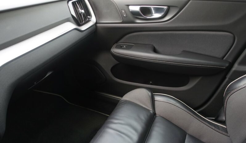 VOLVO V 60 D3 2.0 L GEARTRONIC 150CH R-DESIGN complet