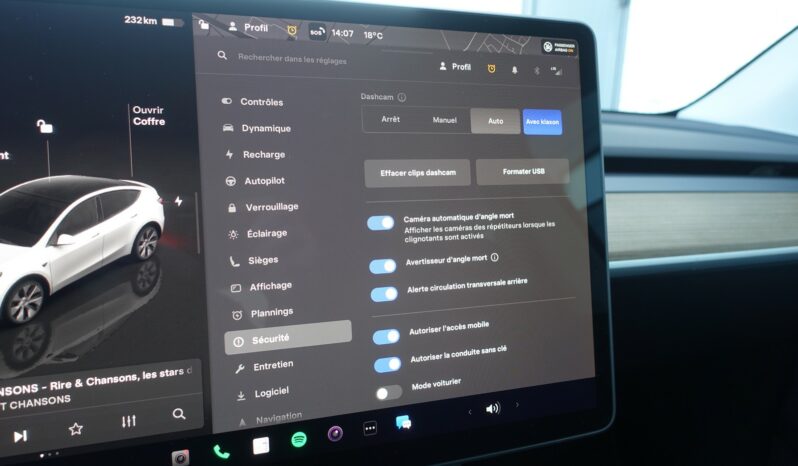 TESLA MODEL Y 235 KW BVA complet