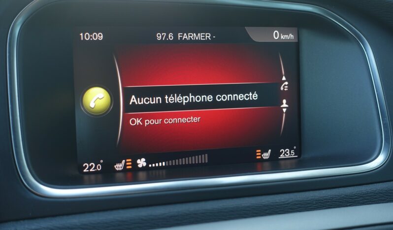 VOLVO V40 2.0L D2 GEARTRONIC 120CH BLACK EDITION complet