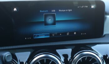MERCEDES CLASSE A 250 E HYBRIDE RECHARGEABLE 8G-DCT AMG-LINE complet