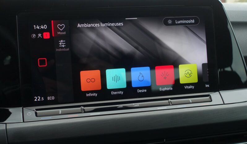 VOLKSWAGEN GOLF VIII HYBRIDE RECHARGEABLE 204 CH  STYLE complet