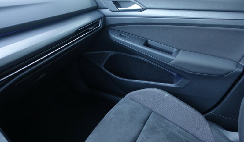 VOLKSWAGEN GOLF VIII HYBRIDE RECHARGEABLE 204 CH  STYLE complet