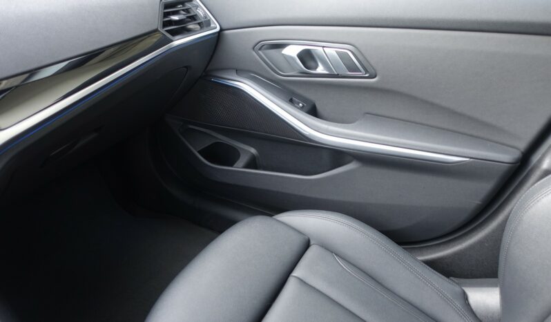 BMW 330 E HYBRIDE RECHARGEABLE 292 CH complet