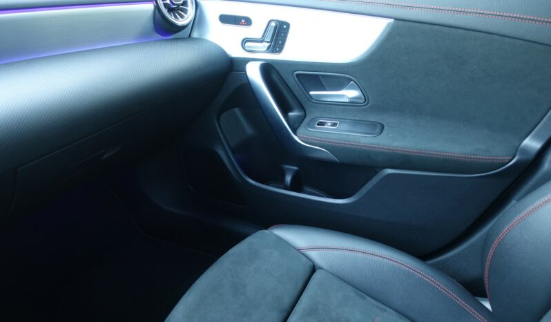 MERCEDES CLASSE CLA 250 E HYBRIDE RECHARGEABLE  AMG-LINE complet