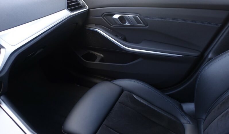 BMW 330 EA TOURING X-DRIVE HYBRIDE RECHARGEABLE BVA 292 CH PACK M complet