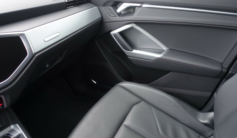 AUDI Q3 35 TDI 150 CH S-TRONIC complet