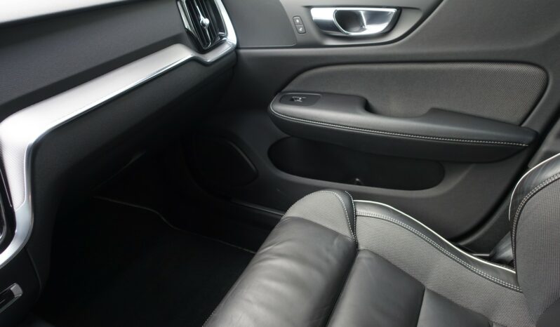 VOLVO V 60 D3 2.0 L GEARTRONIC 150CH R-DESIGN complet