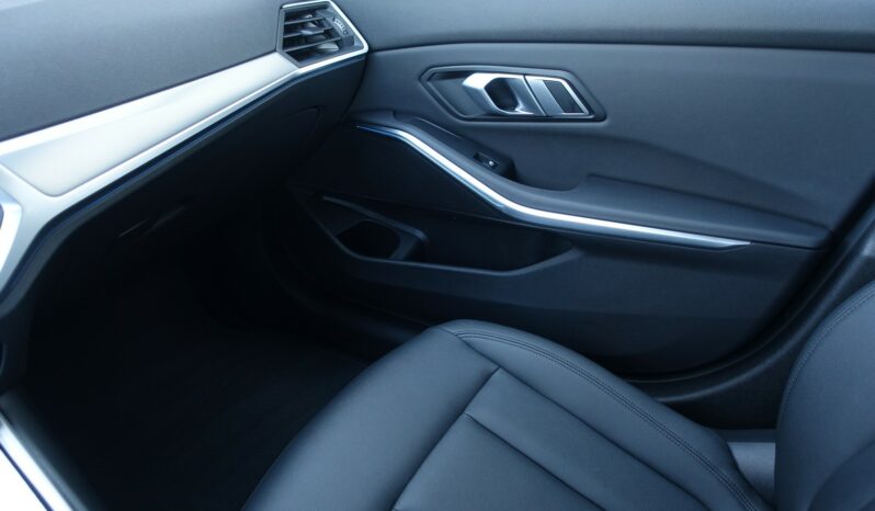 BMW 330 EA TOURING HYBRIDE RECHARGEABLE 292 CH BVA complet