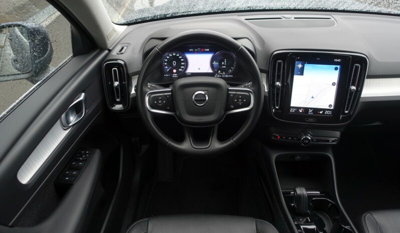 VOLVO XC 40 T4 HYBRIDE RECHARGEABLE GEARTRONIC 211 CH  INSCRIPTION complet